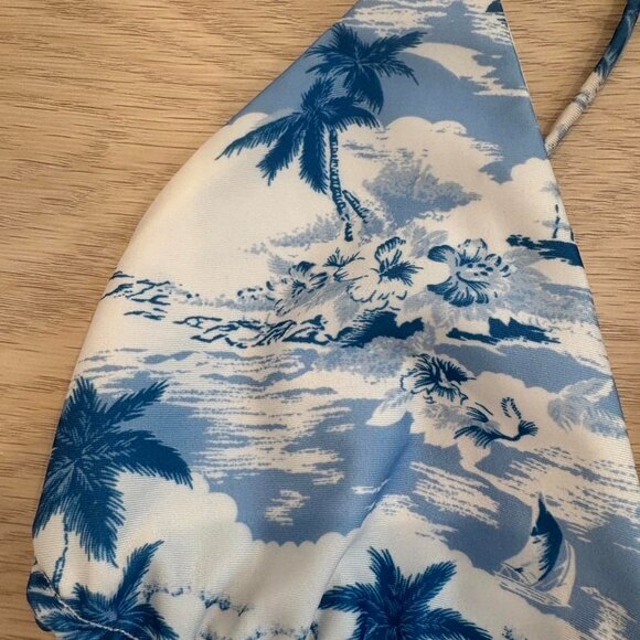 Reformation Small bikini top Cute blue/tropical print - Picture 6 of 6